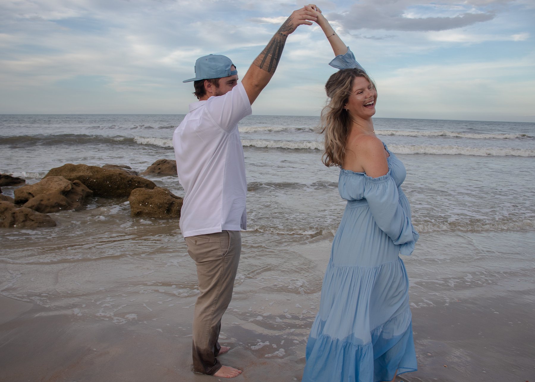 Lifestyle family, maternity, couple or motherhood photography
