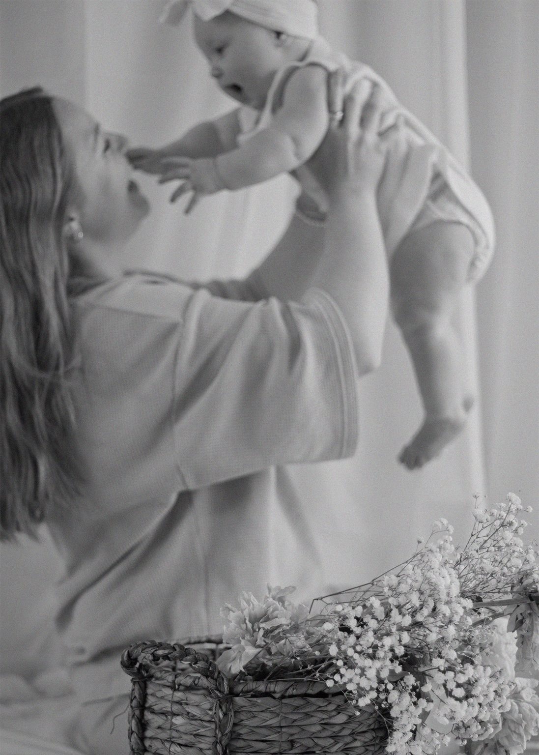 Lifestyle family, maternity, couple or motherhood photography